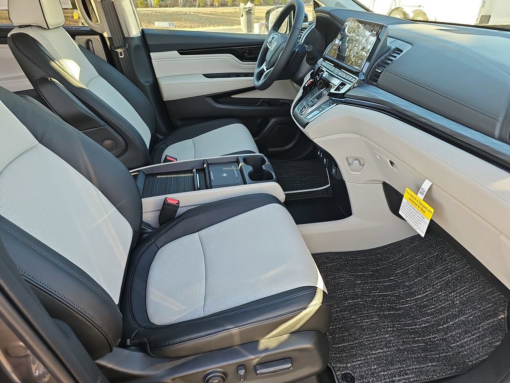 Used 2026 Honda Odyssey Elite image 11