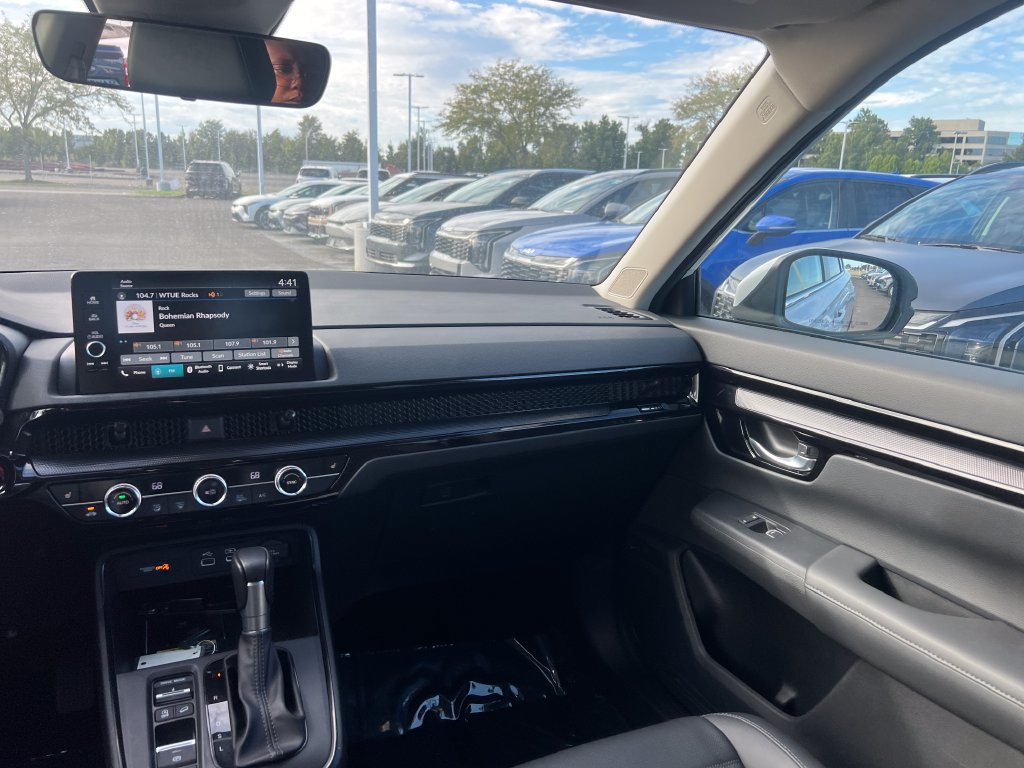 Used 2024 Honda CR-V EX-L image 12