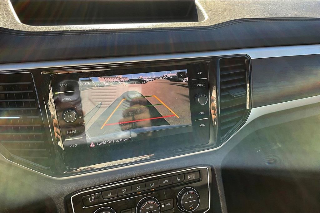 Used 2022 Volkswagen Atlas SE image 15