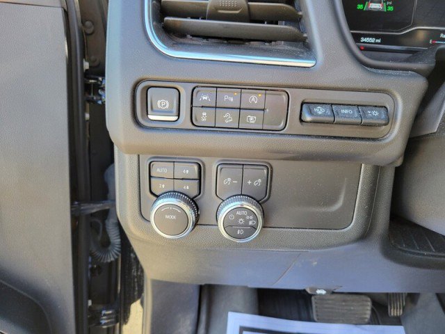 Used 2024 GMC Yukon AT4 w/ AT4 Premium Package AWD/4WD image 16