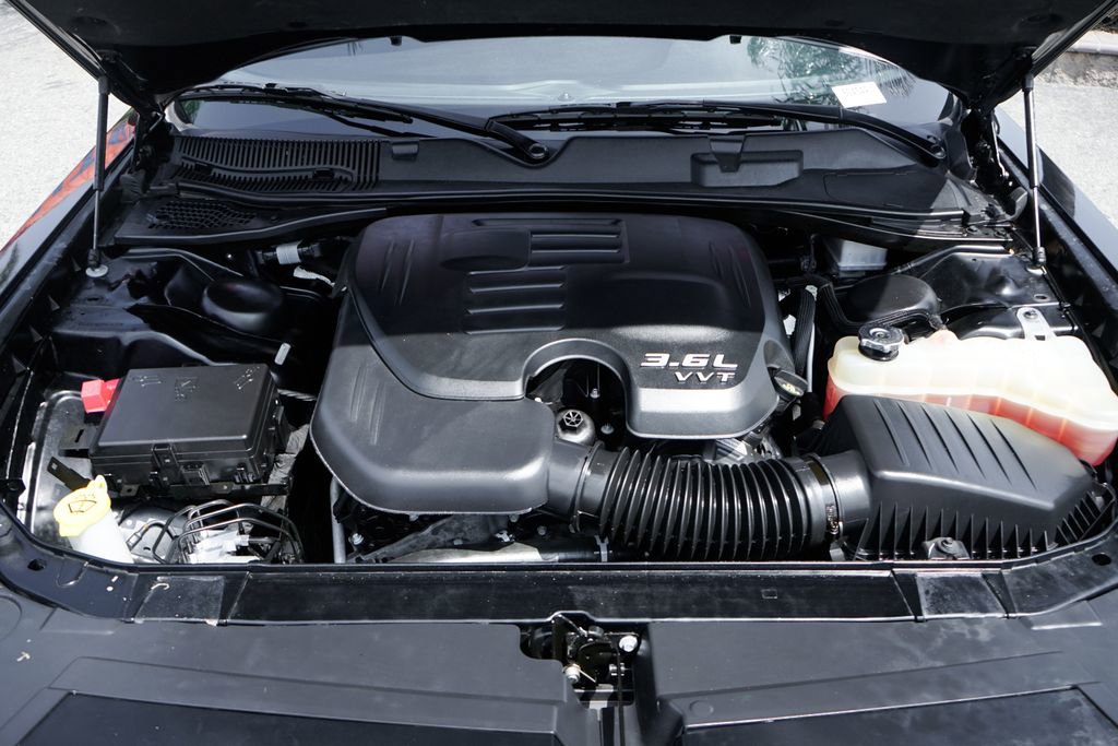 Used 2023 Dodge Challenger SXT RWD image 11