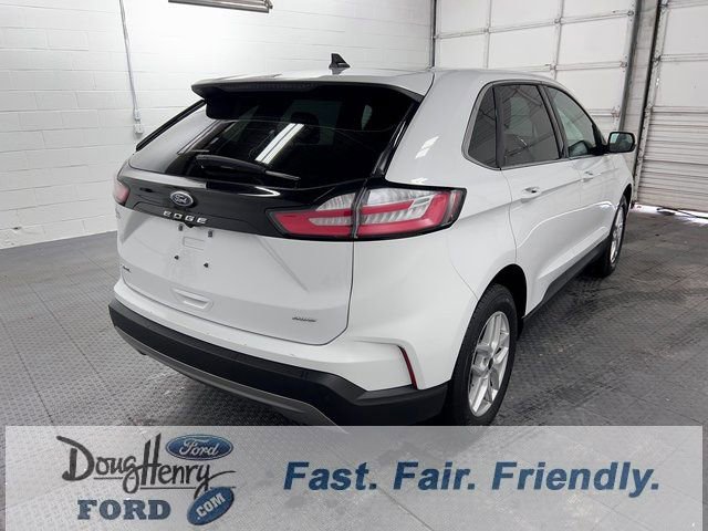 Used 2024 Ford Edge SEL image 7