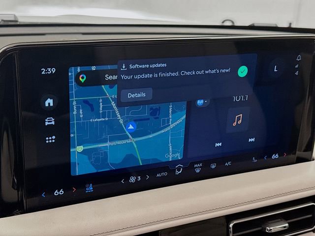 Used 2025 Lincoln Aviator AWD image 15