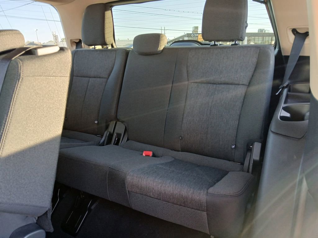Used 2024 Ford Expedition XLT image 6