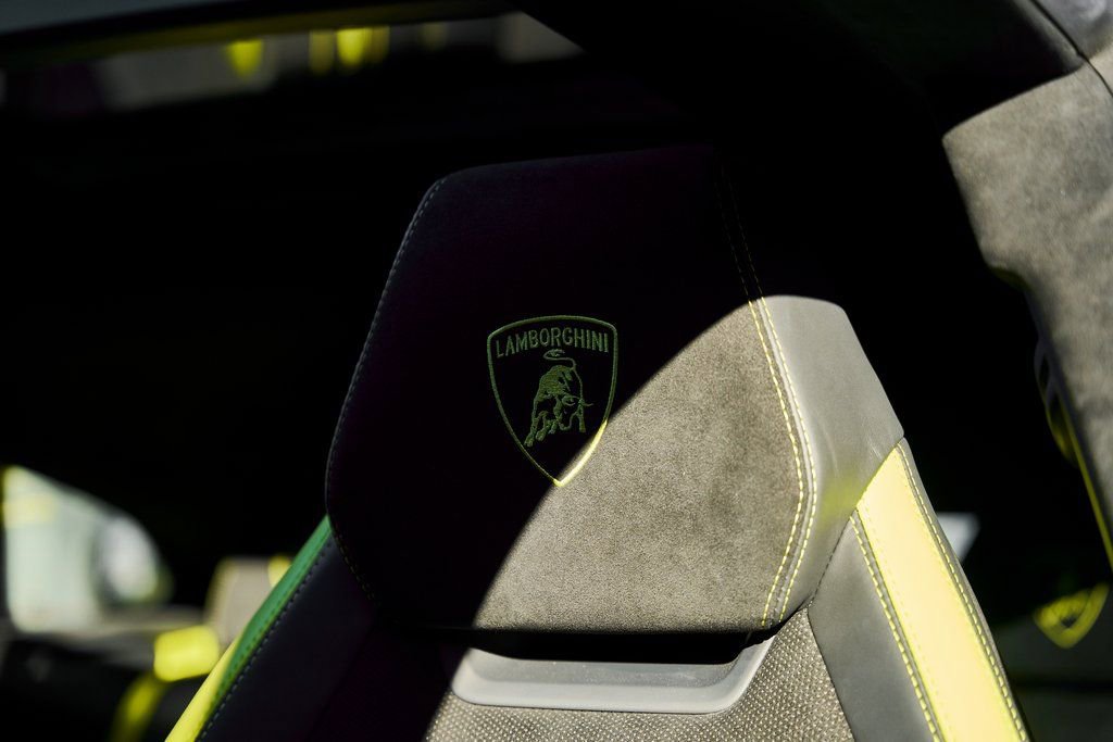 Used 2024 Lamborghini Urus Performante image 51