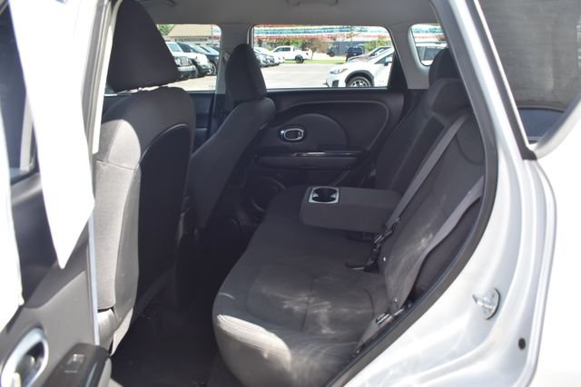 Used 2014 Kia Soul ! FWD image 27