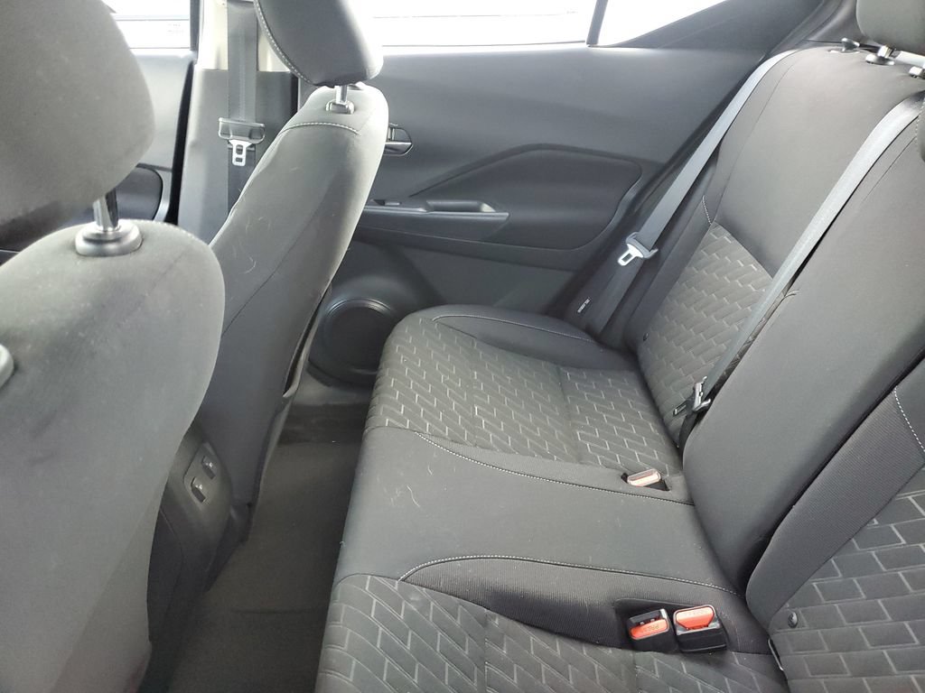 Certified 2023 Nissan Kicks SV FWD image 9
