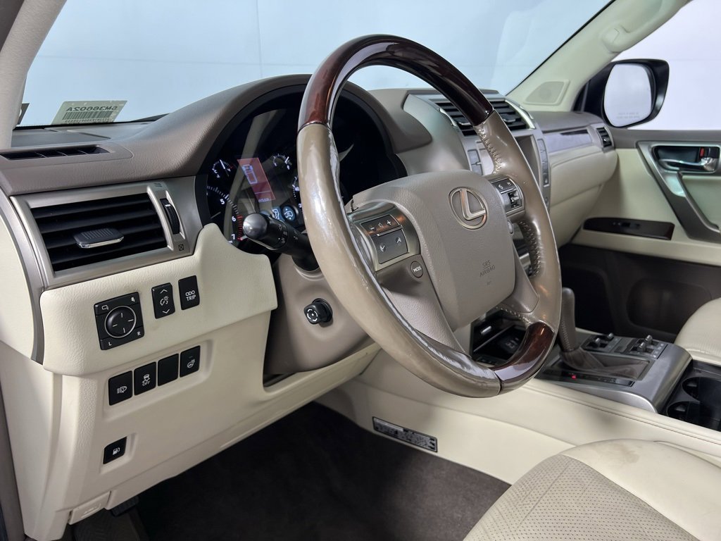 Used 2016 Lexus GX 460 Luxury image 21