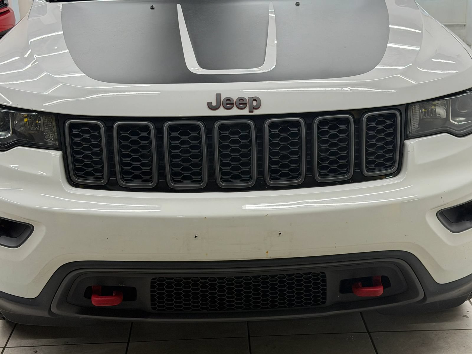Used 2021 Jeep Grand Cherokee Trailhawk AWD/4WD image 5