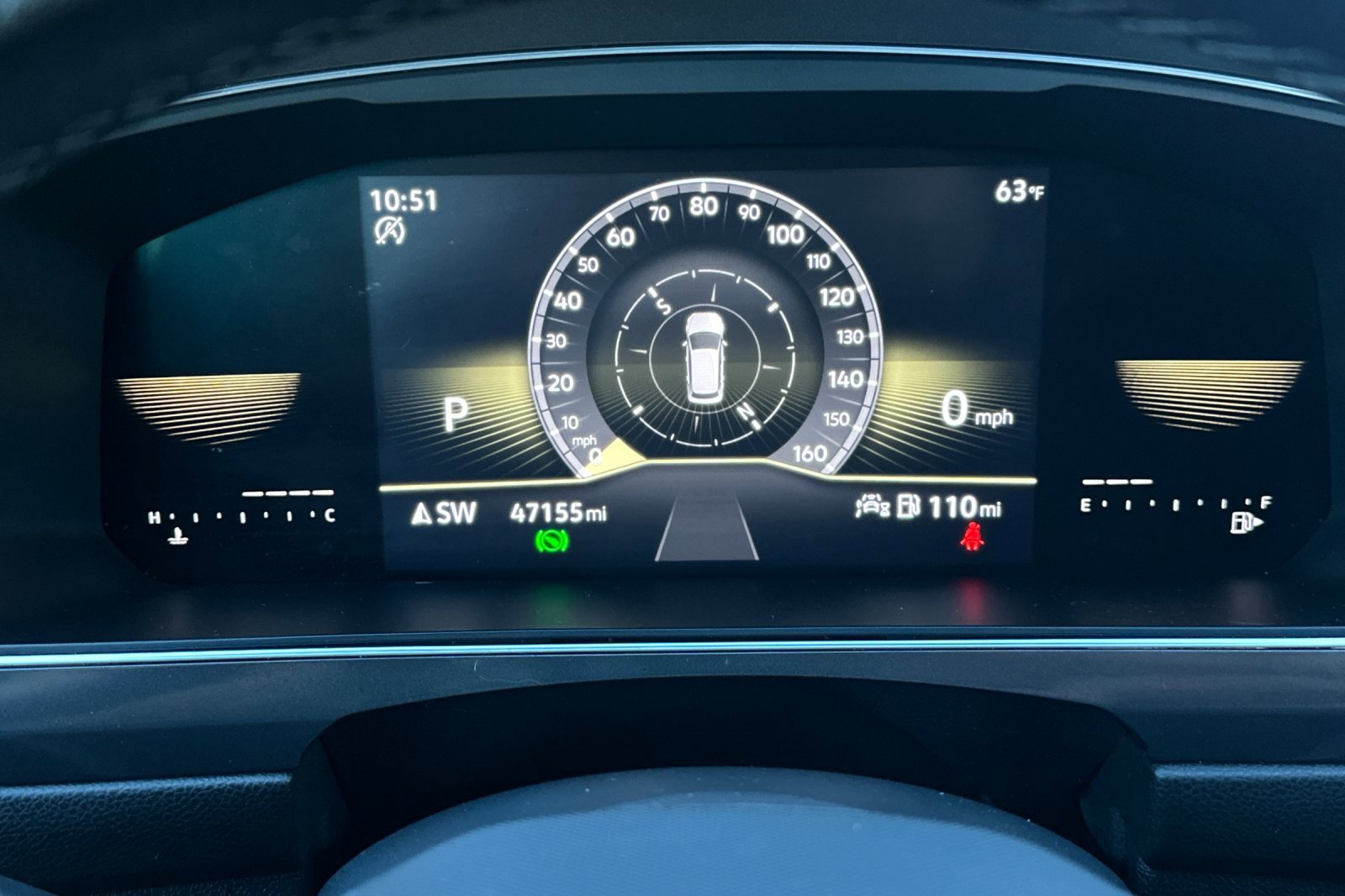 Certified 2022 Volkswagen Tiguan SE R-Line image 26