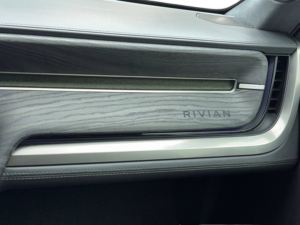 Used 2022 Rivian R1T Adventure AWD/4WD image 23