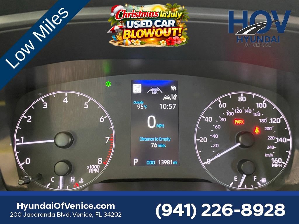 Used 2024 Toyota Corolla Cross LE w/ Moonroof Package FWD image 28