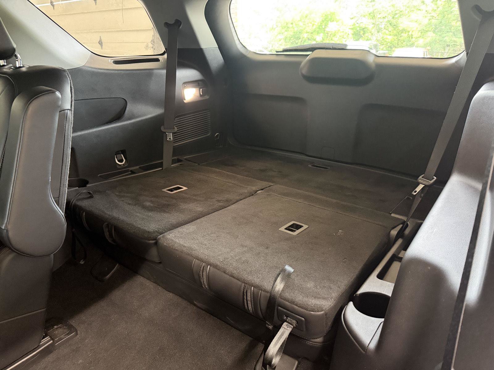 Used 2023 Ford Explorer XLT w/ Equipment Group 202A AWD/4WD image 26