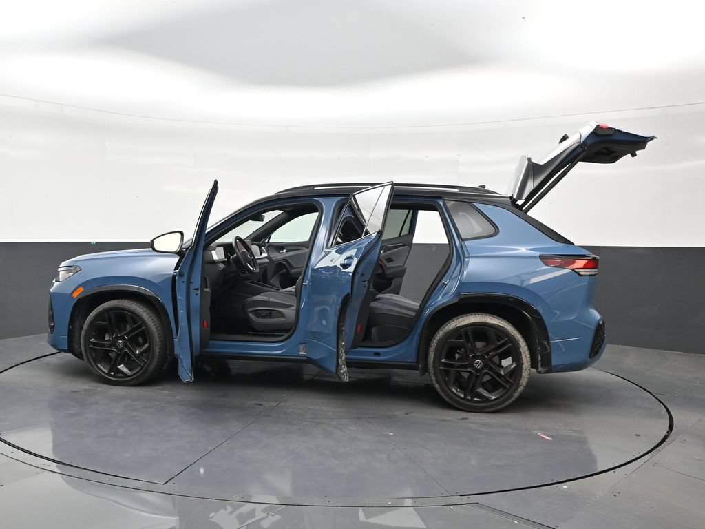 Used 2026 Volkswagen Tiguan SE R-Line FWD image 29