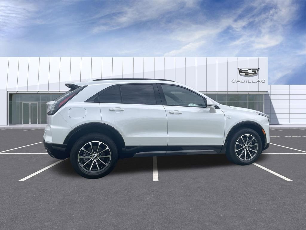 Used 2024 Cadillac XT4 Sport AWD/4WD image 3