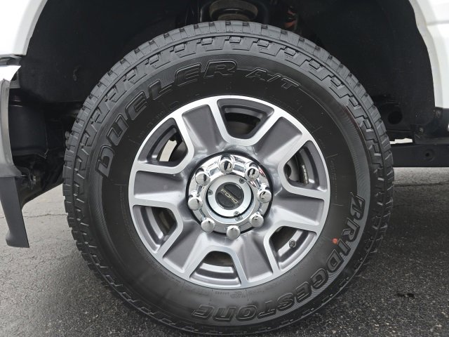 Certified 2025 Ford F350 Lariat image 10