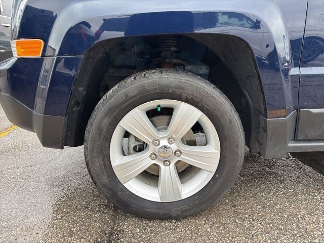 Used 2017 Jeep Patriot Latitude w/ Premium Sound Group image 14