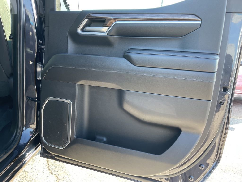 Used 2022 Chevrolet Silverado 1500 RST w/ Z71 Off-Road Package image 36