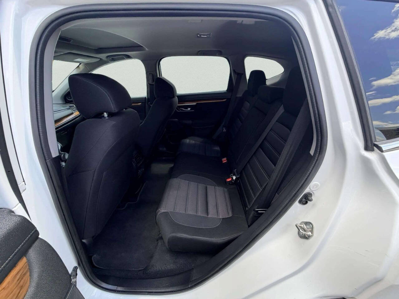 Used 2019 Honda CR-V EX image 24