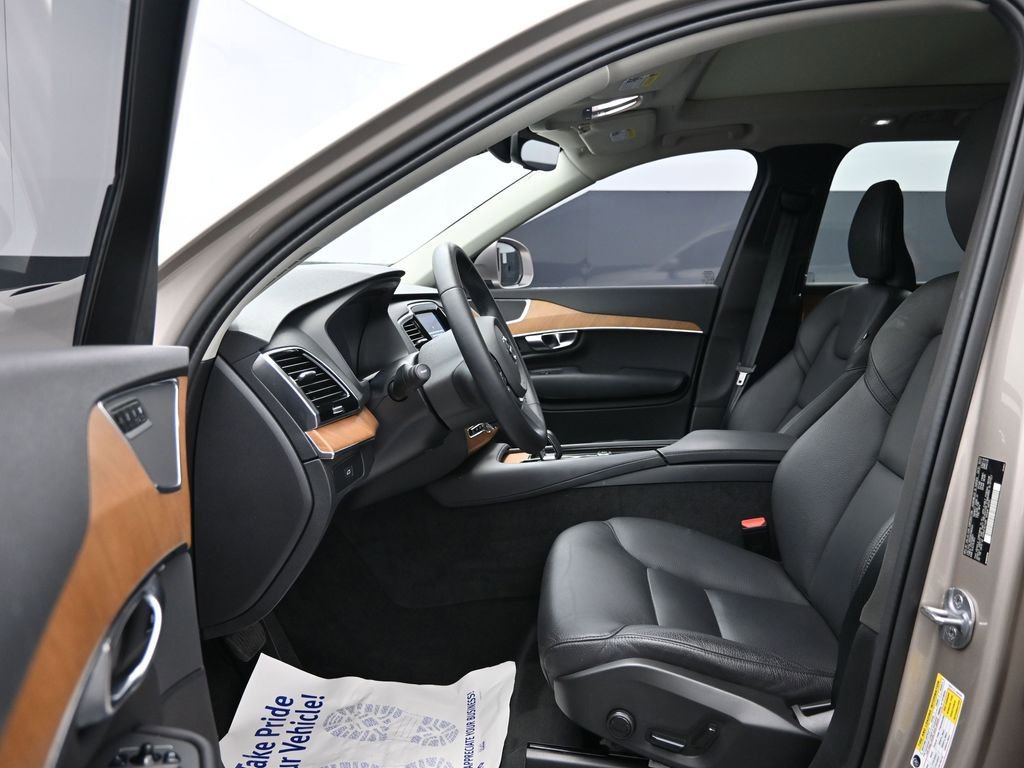 Certified 2024 Volvo XC90 B5 Plus image 11