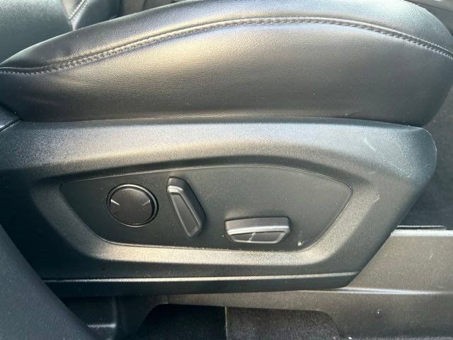 Used 2021 Ford Explorer XLT w/ Equipment Group 202A AWD/4WD image 54