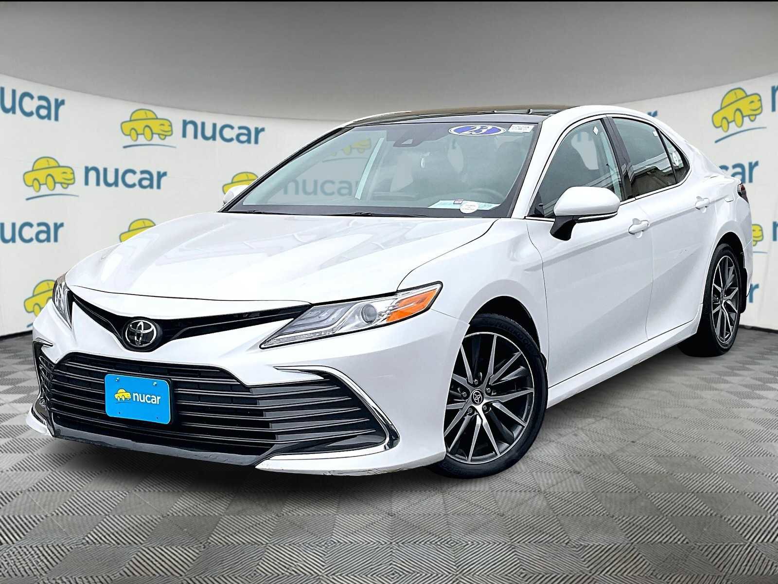 Used 2023 Toyota Camry XLE image 3