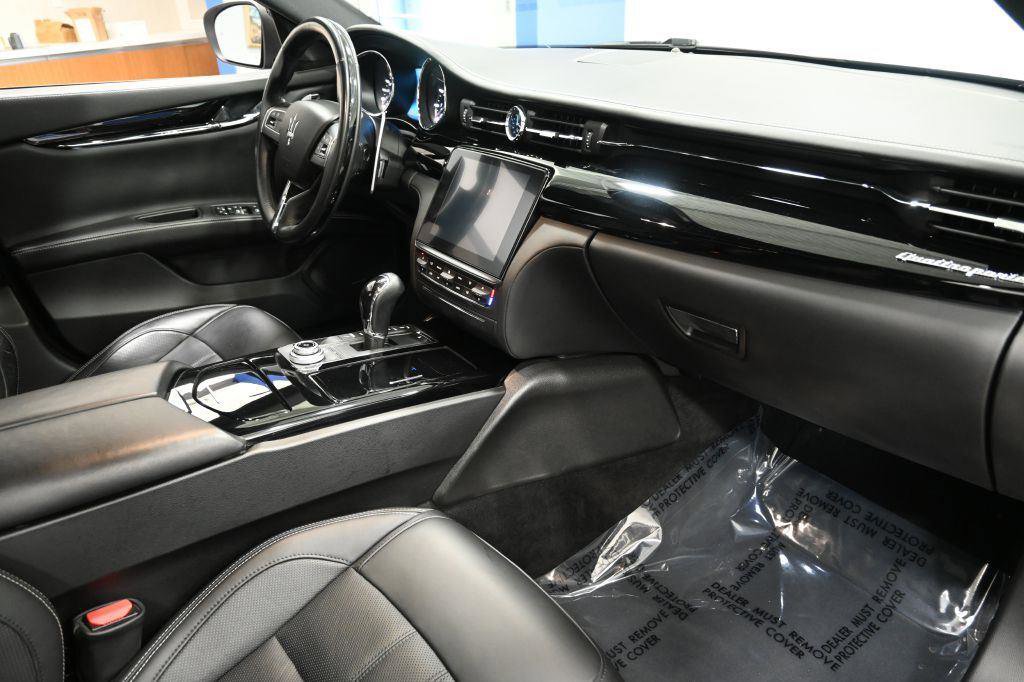 Used 2018 Maserati Quattroporte S GranSport Q4 AWD/4WD image 23
