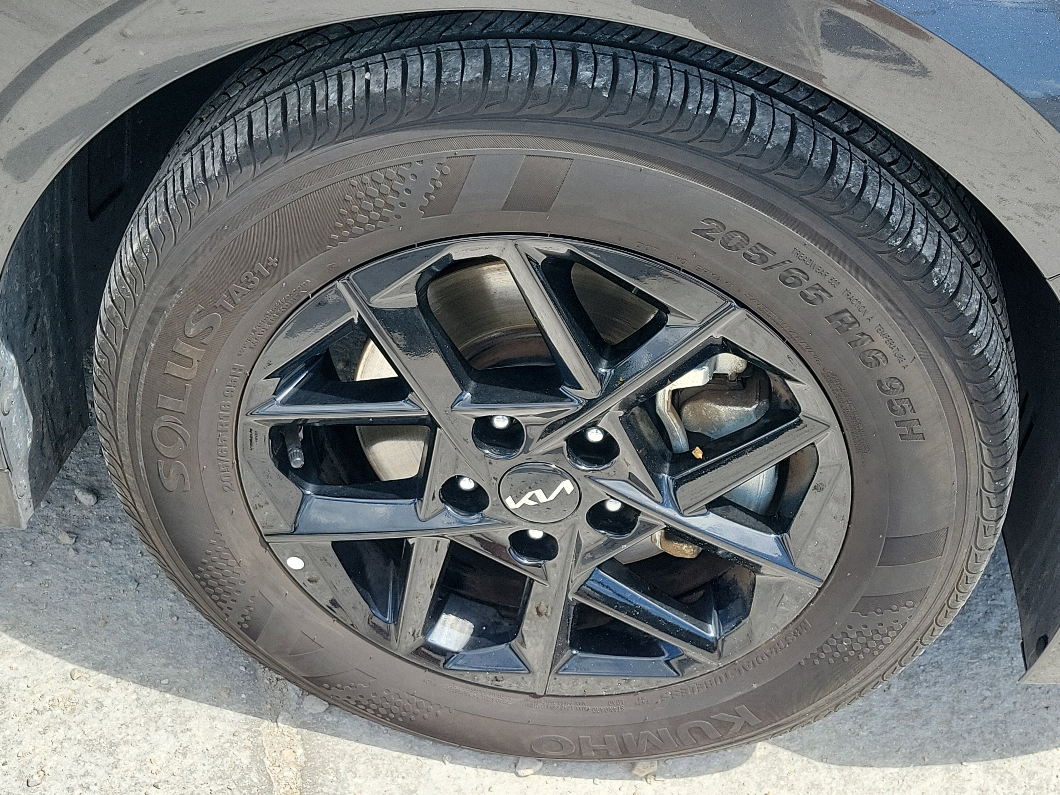 Used 2025 Kia K5 LXS FWD image 8