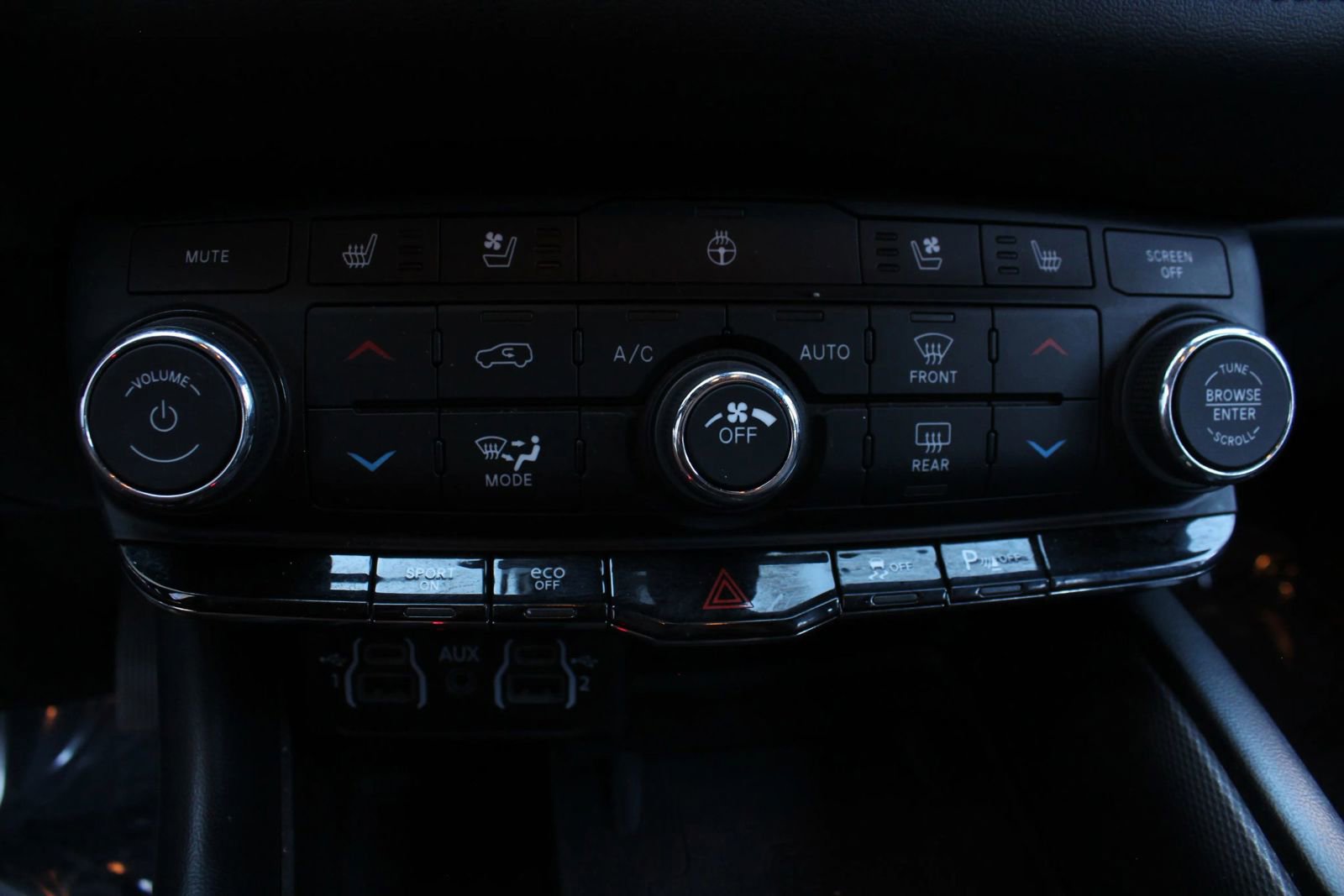Used 2022 Dodge Durango R/T AWD/4WD image 42