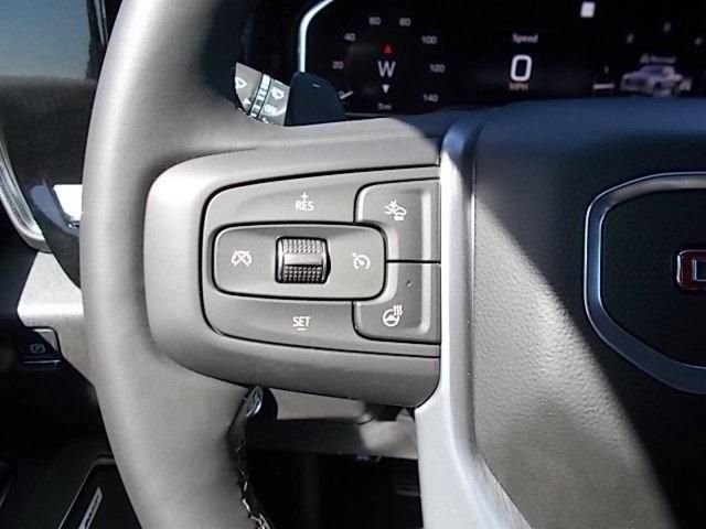 New 2025 GMC Sierra 1500 SLT image 18