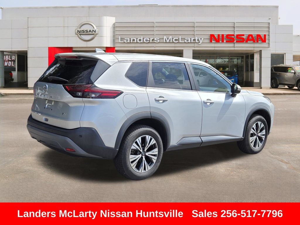 Used 2023 Nissan Rogue SV FWD image 3