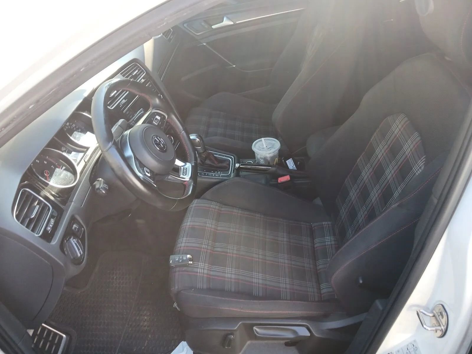 Used 2021 Volkswagen GTI S image 4