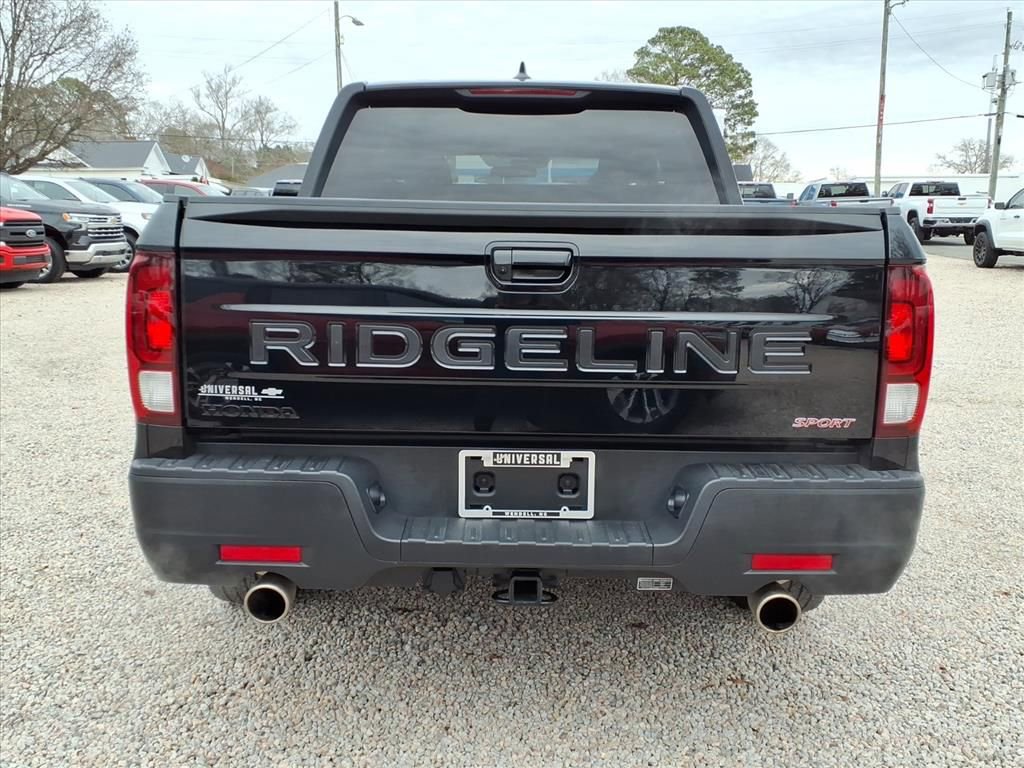 Used 2025 Honda Ridgeline Sport image 6