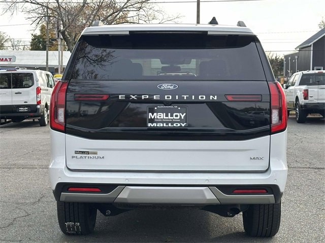 Used 2025 Ford Expedition Max Platinum image 3