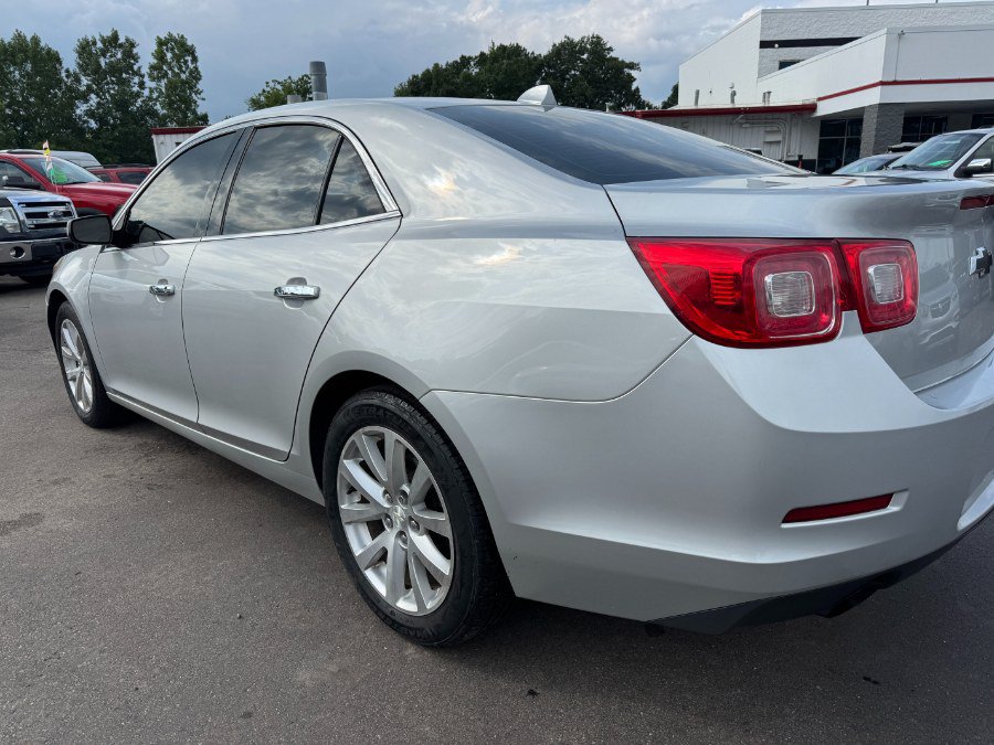 Used 2013 Chevrolet Malibu LTZ FWD image 10