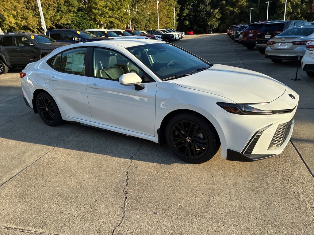New 2026 Toyota Camry SE image 9