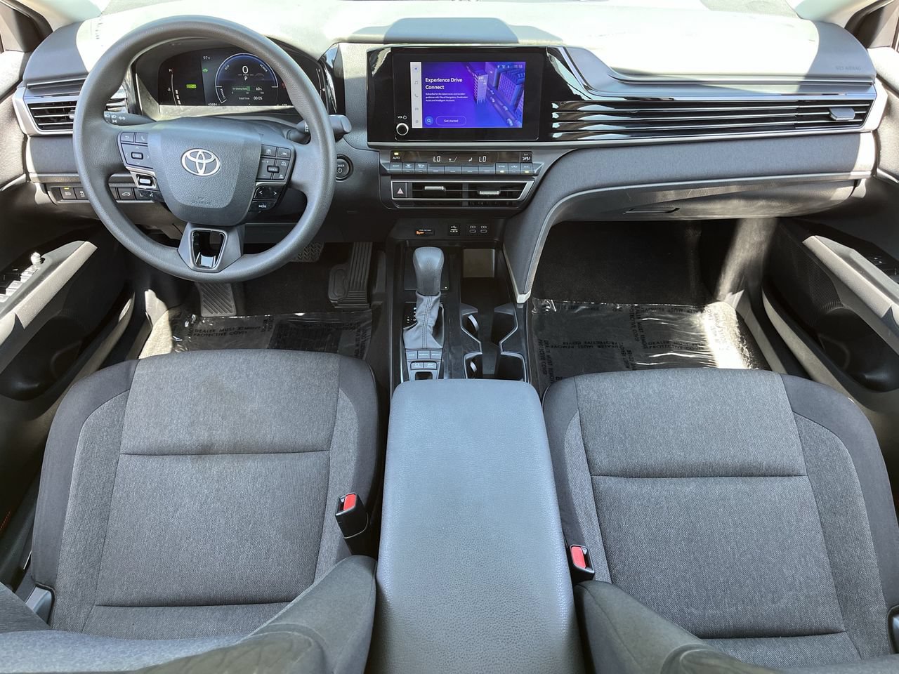 Used 2025 Toyota Camry LE FWD image 9