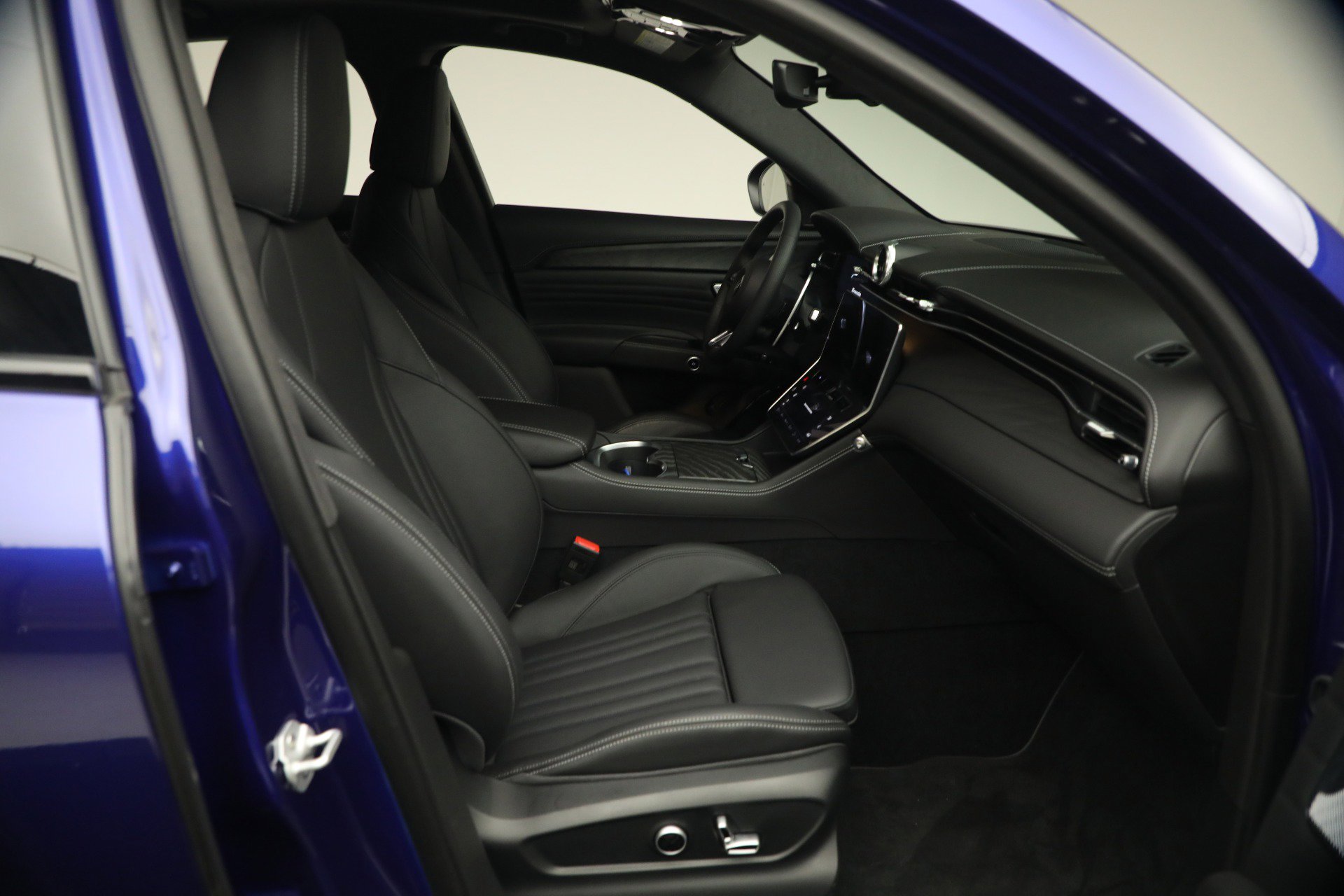 New 2026 Maserati Grecale Modena image 16