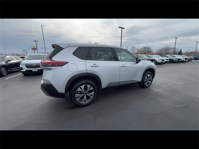 Used 2021 Nissan Rogue SV image 8