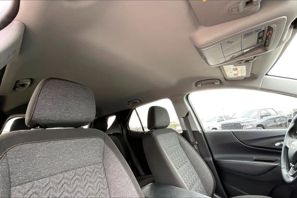 Used 2024 Chevrolet Equinox LT image 28
