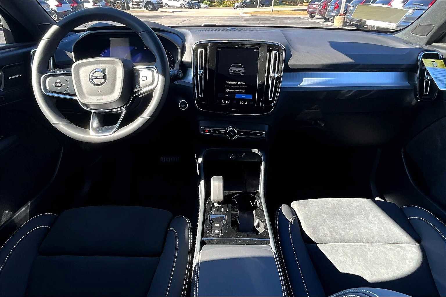 New 2026 Volvo XC40 B5 Ultra w/ Protection Package Premier image 7