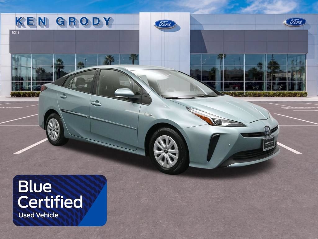 Used 2021 Toyota Prius LE FWD image 1