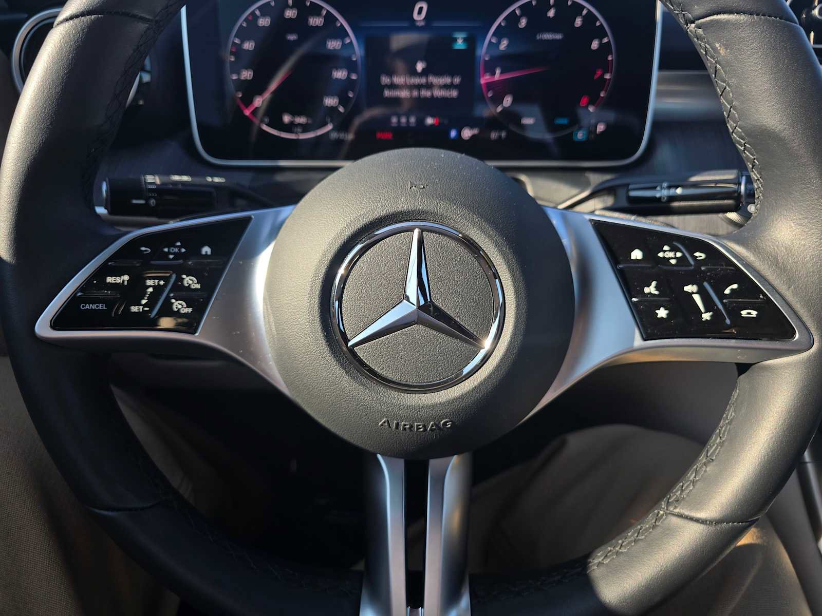 Used 2025 Mercedes-Benz C 300 Sedan image 24