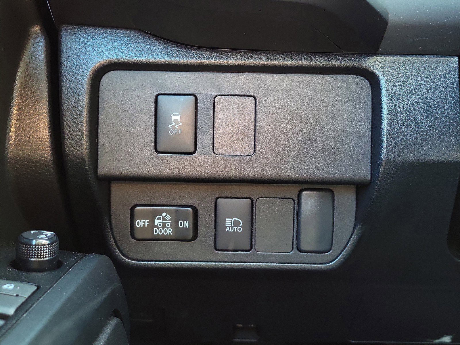 Used 2023 Toyota Tacoma SR AWD/4WD image 20