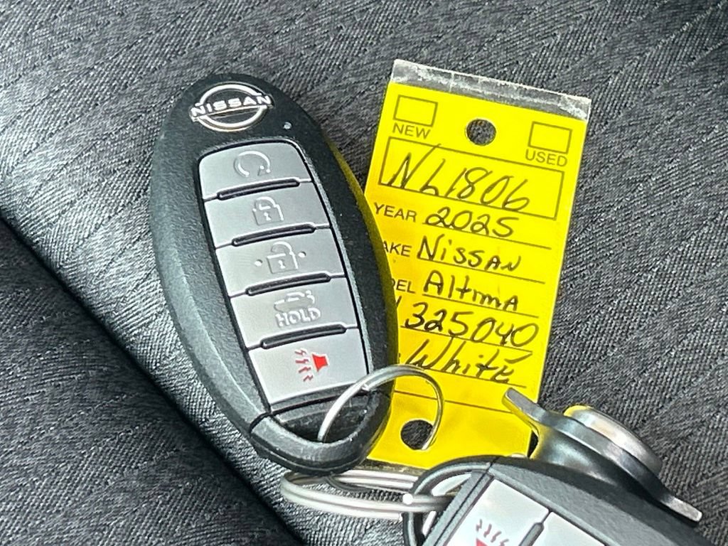 Certified 2025 Nissan Altima 2.5 S FWD image 51