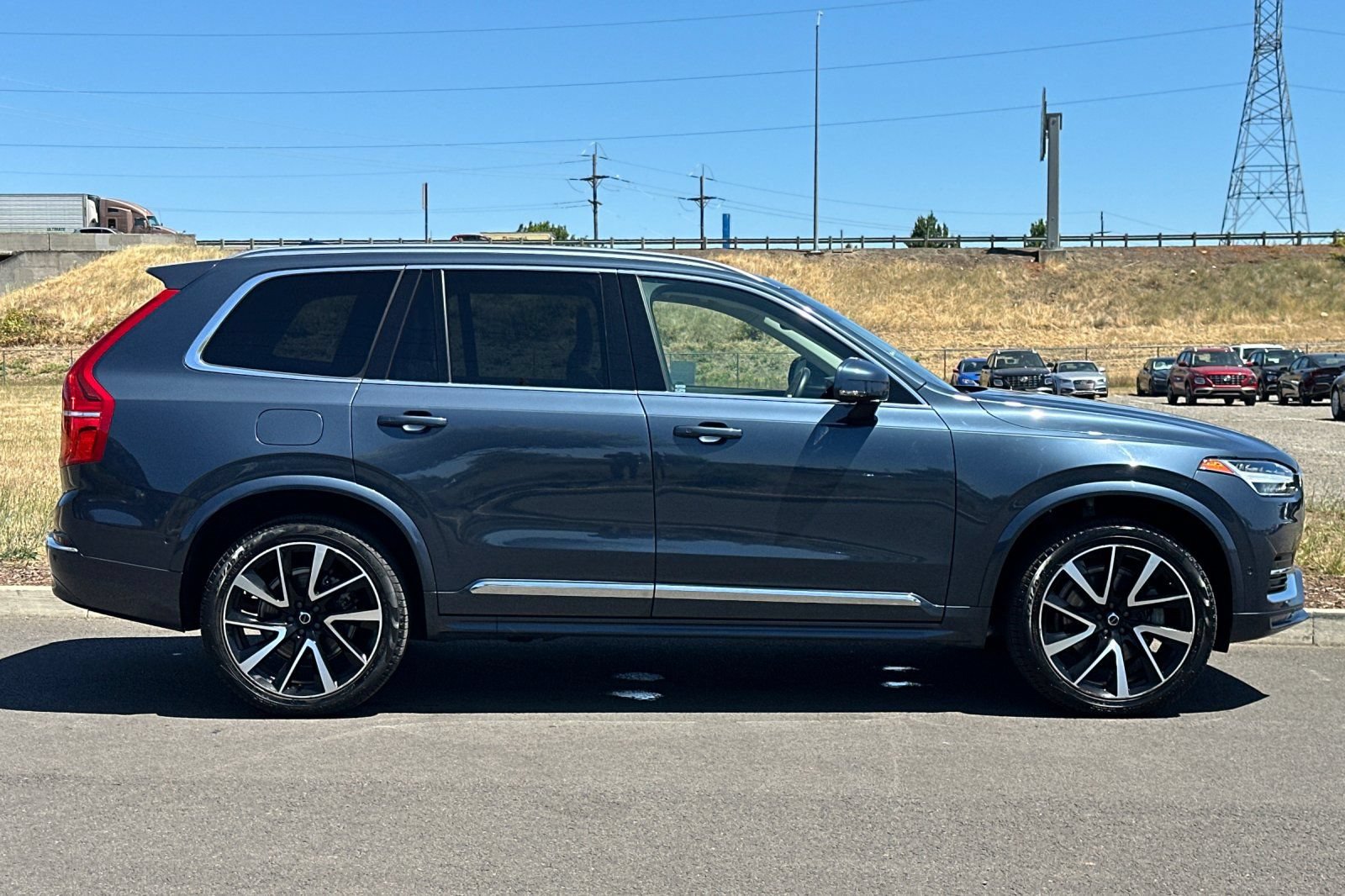 Used 2023 Volvo XC90 B6 Plus w/ Protection Package Premier AWD/4WD image 2