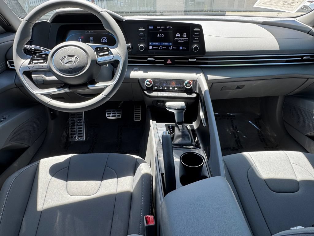 Certified 2026 Hyundai Elantra Sport FWD image 13