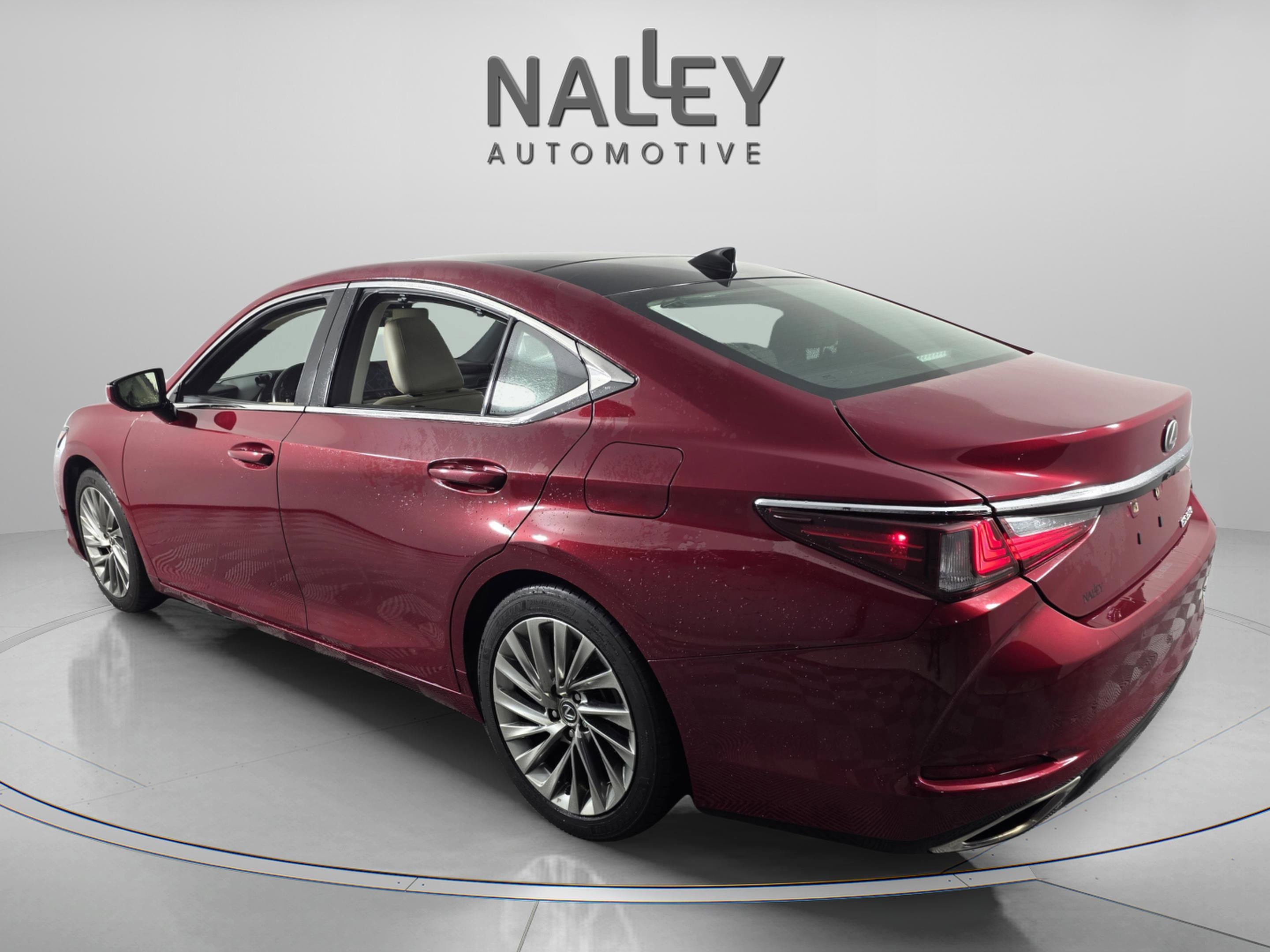 Used 2019 Lexus ES 350 image 3