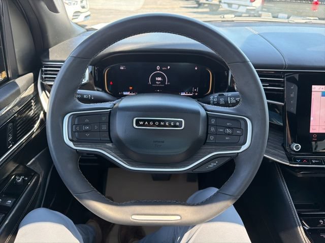 Used 2022 Jeep Wagoneer Series III w/ Premium Group I AWD/4WD image 33