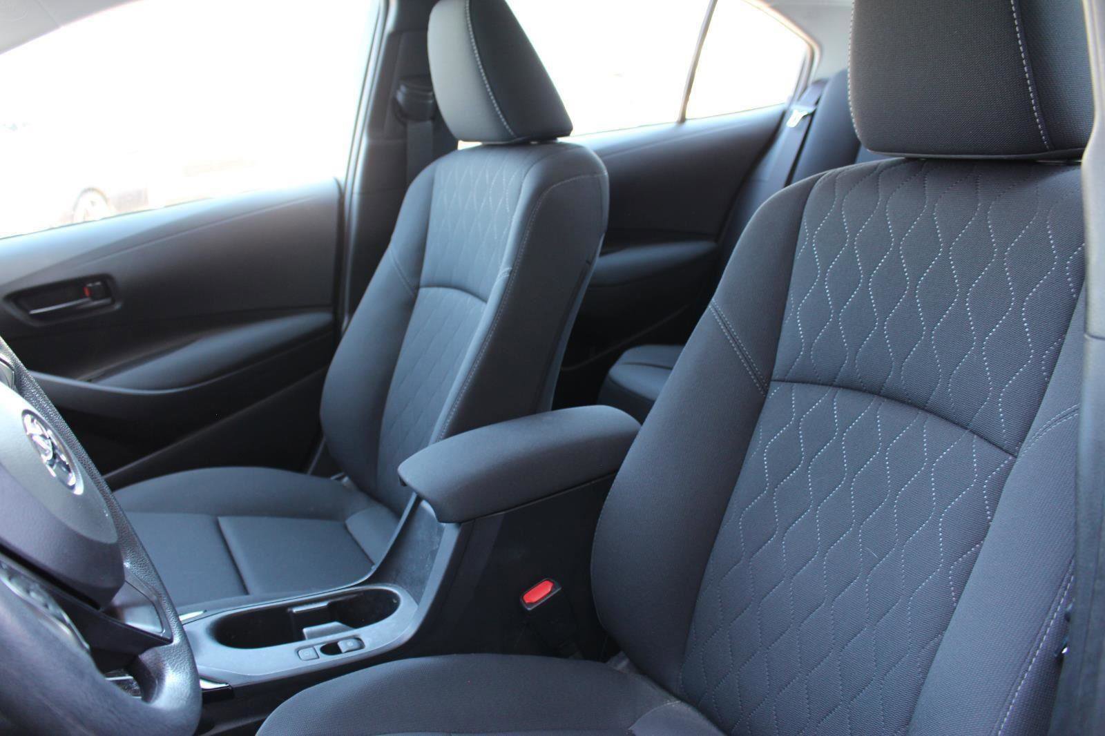 Used 2023 Toyota Corolla LE FWD image 17